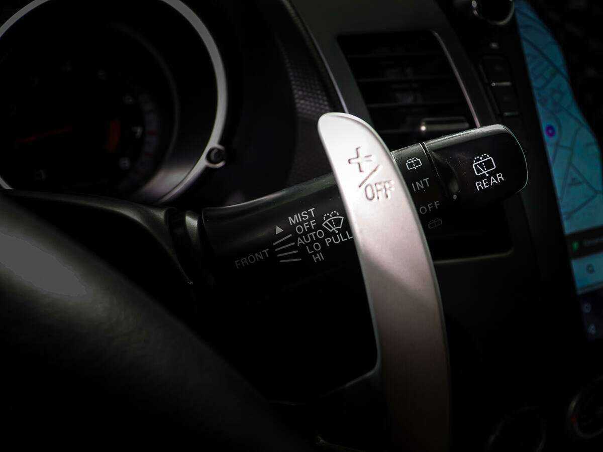 Mitsubishi Outlander с пробегом — 2008 год. Фото: #16