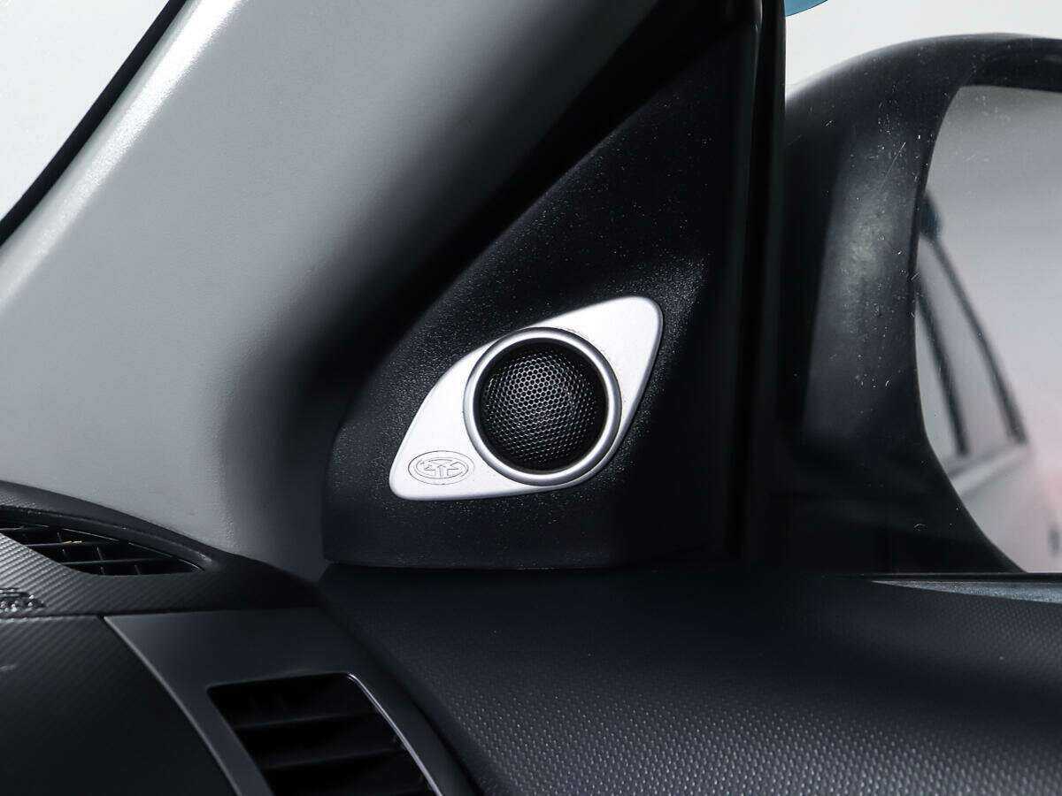 Mitsubishi Outlander с пробегом — 2008 год. Фото: #18