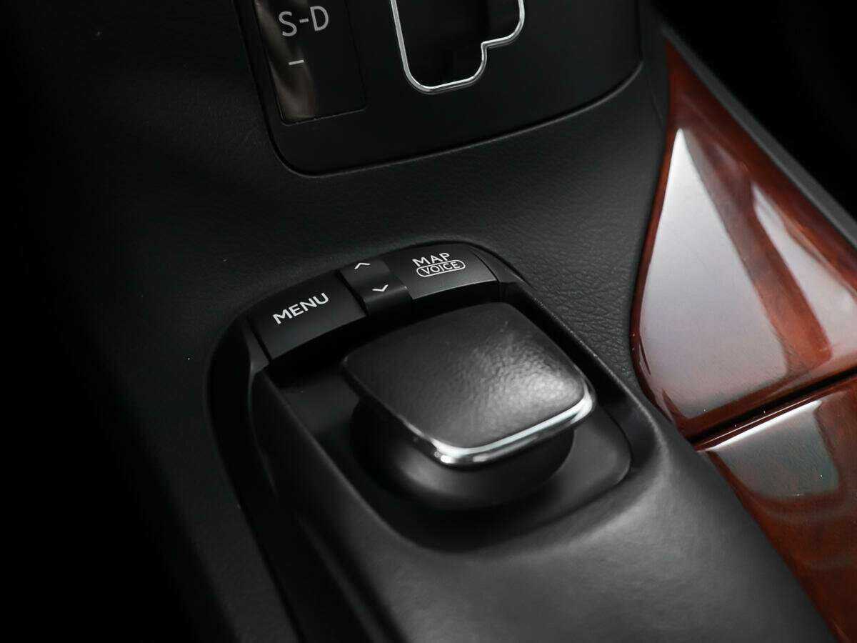 Lexus RX с пробегом — 2011 год. Фото: #19