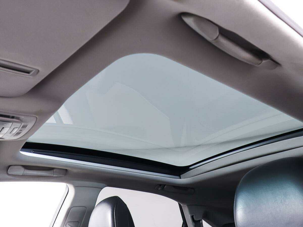 Lexus RX с пробегом — 2011 год. Фото: #21