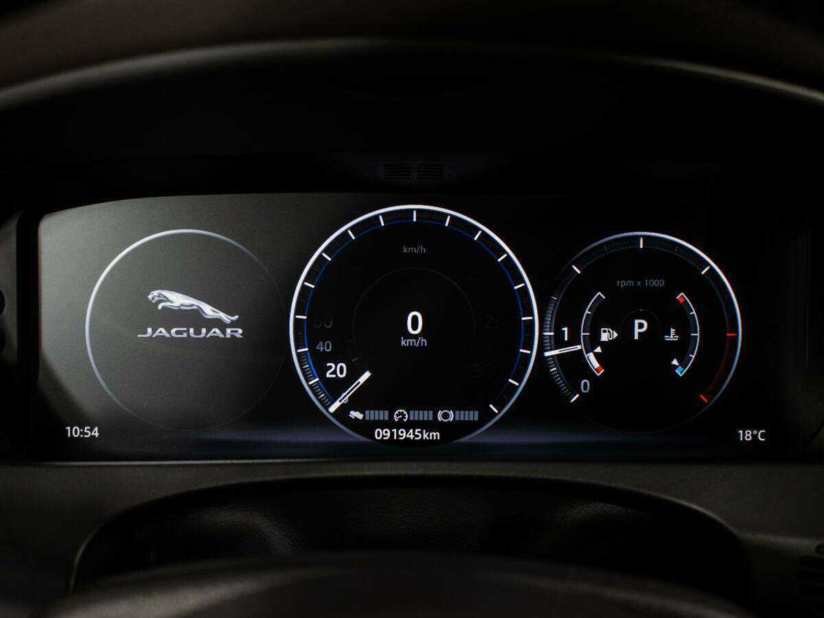 Jaguar F-Pace с пробегом — 2017 год. Фото: #9