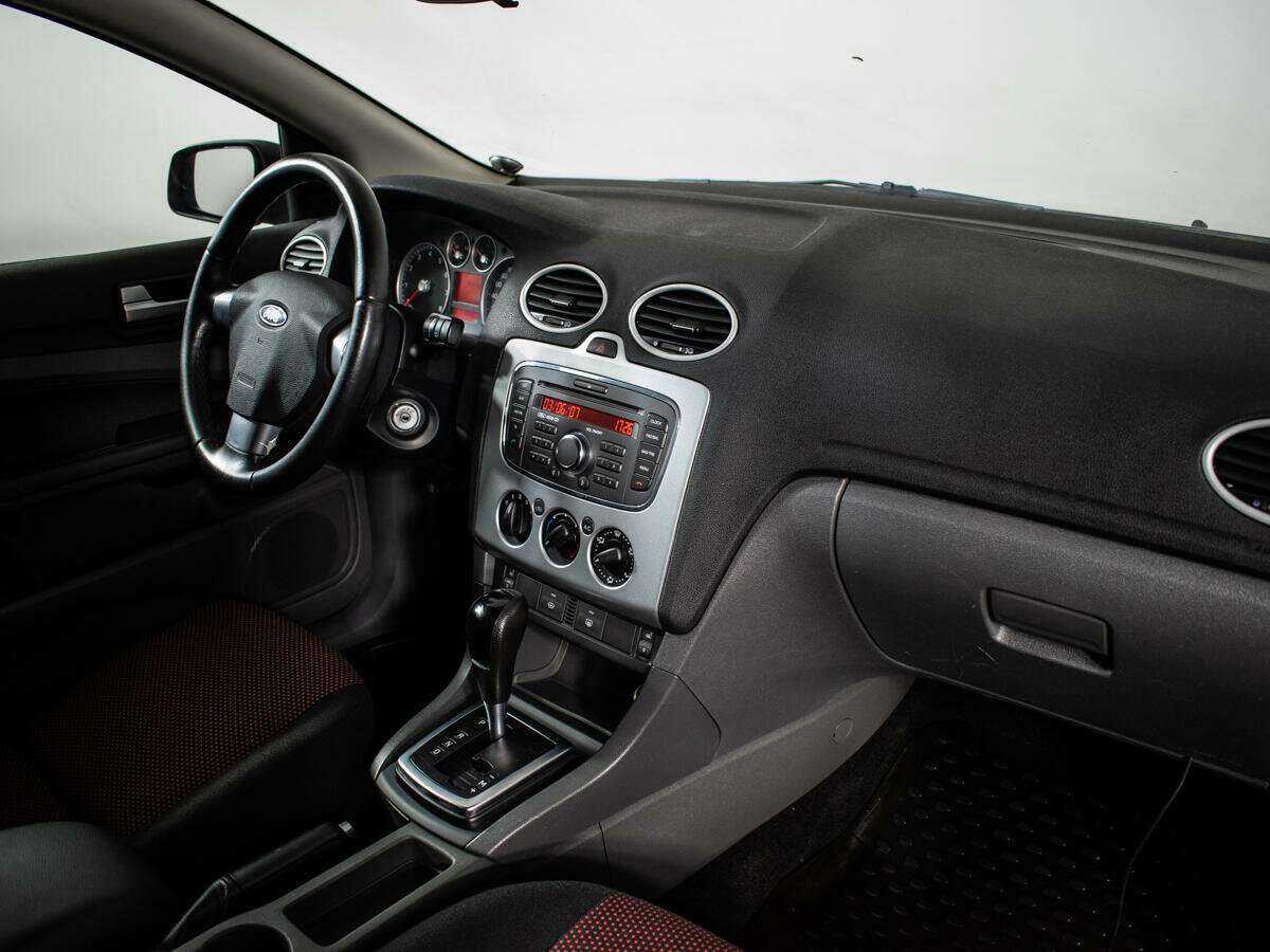 Ford Focus с пробегом — 2007 год. Фото: #8