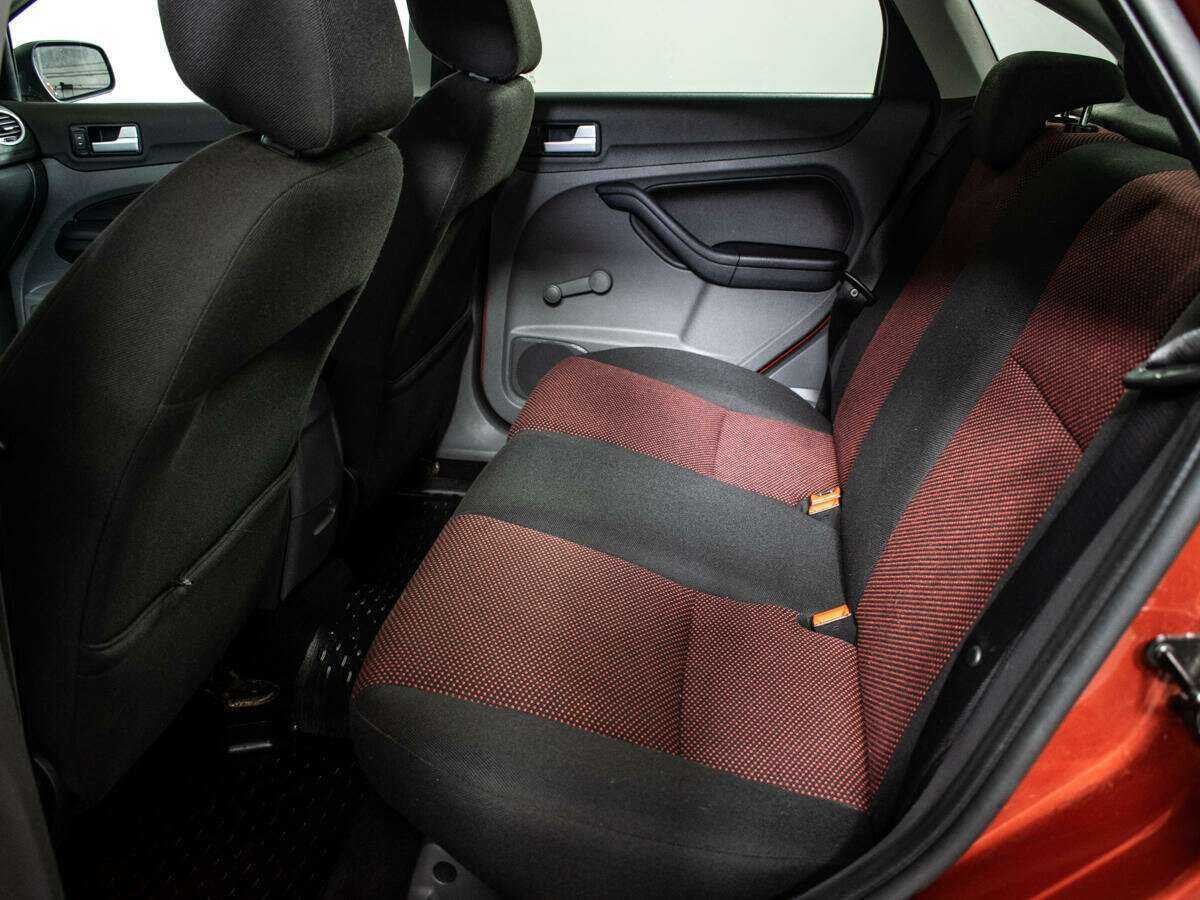 Ford Focus с пробегом — 2007 год. Фото: #9