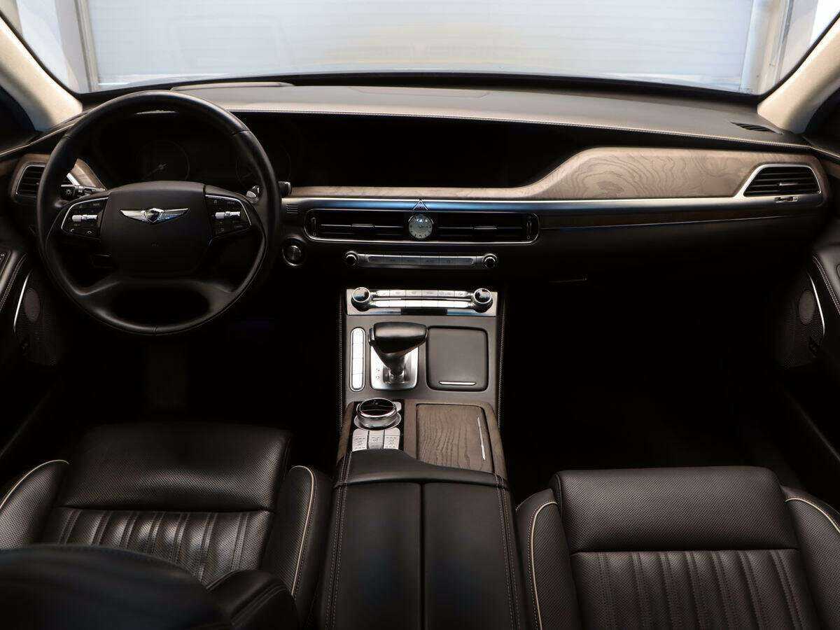 Genesis G90 с пробегом — 2019 год. Фото: #8