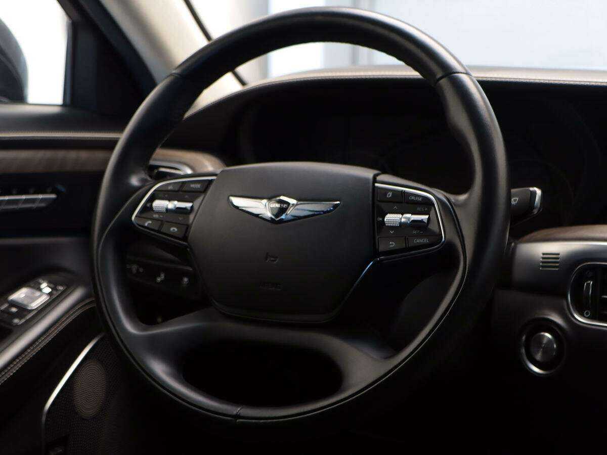 Genesis G90 с пробегом — 2019 год. Фото: #13