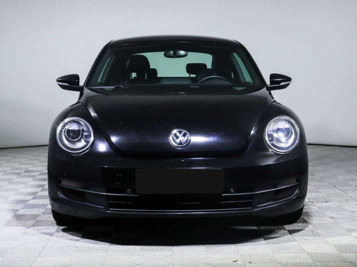 Volkswagen Beetle с пробегом — 2013 год. Фото: #1