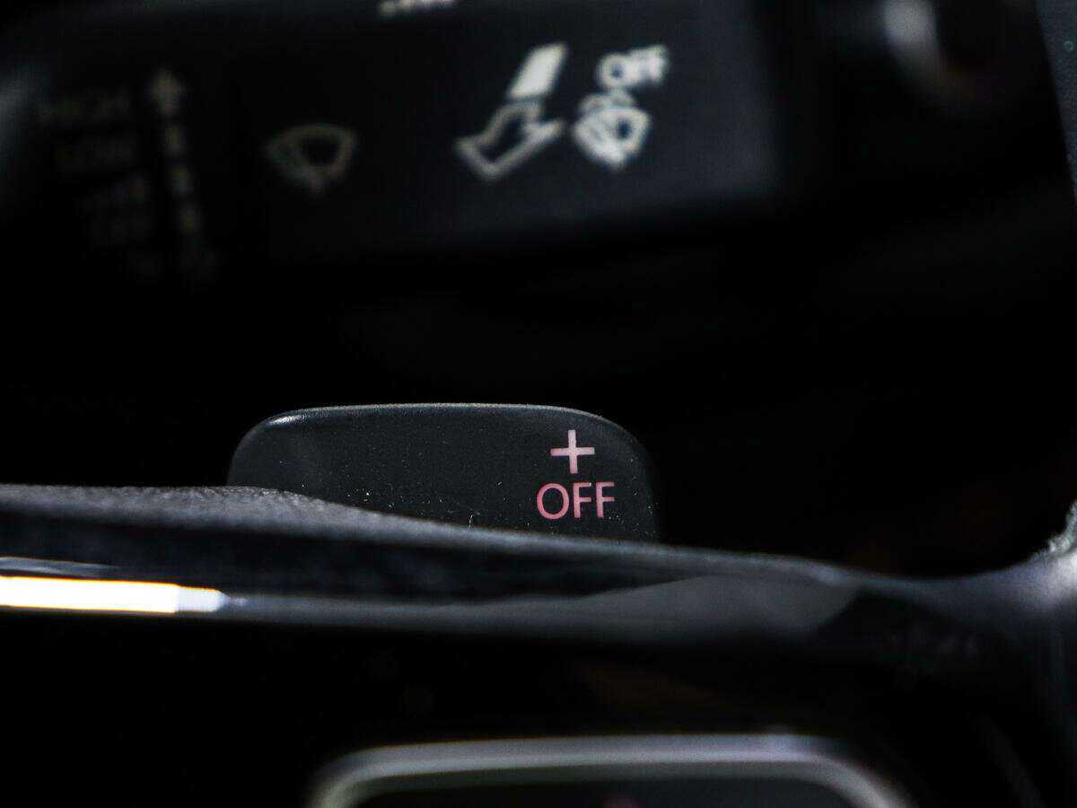 Volkswagen Beetle с пробегом — 2013 год. Фото: #15