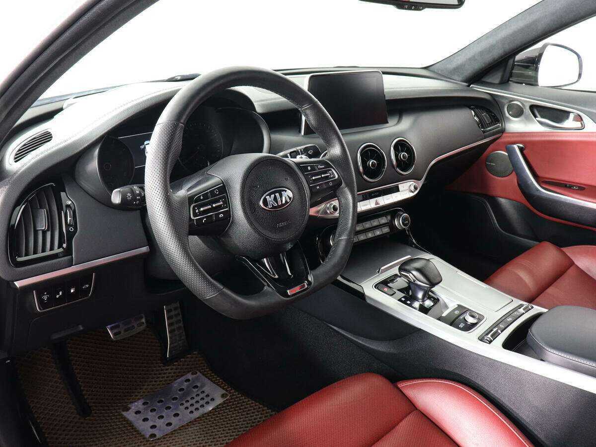 Kia Stinger с пробегом — 2018 год. Фото: #8