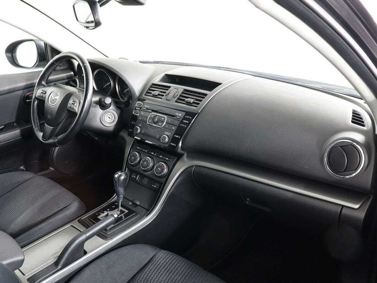 Mazda 6 с пробегом — 2011 год. Фото: #9