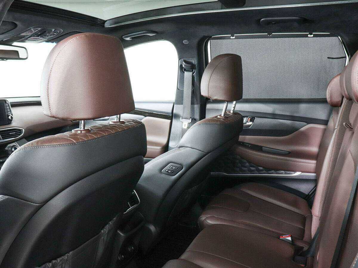 Hyundai Santa Fe с пробегом — 2019 год. Фото: #11