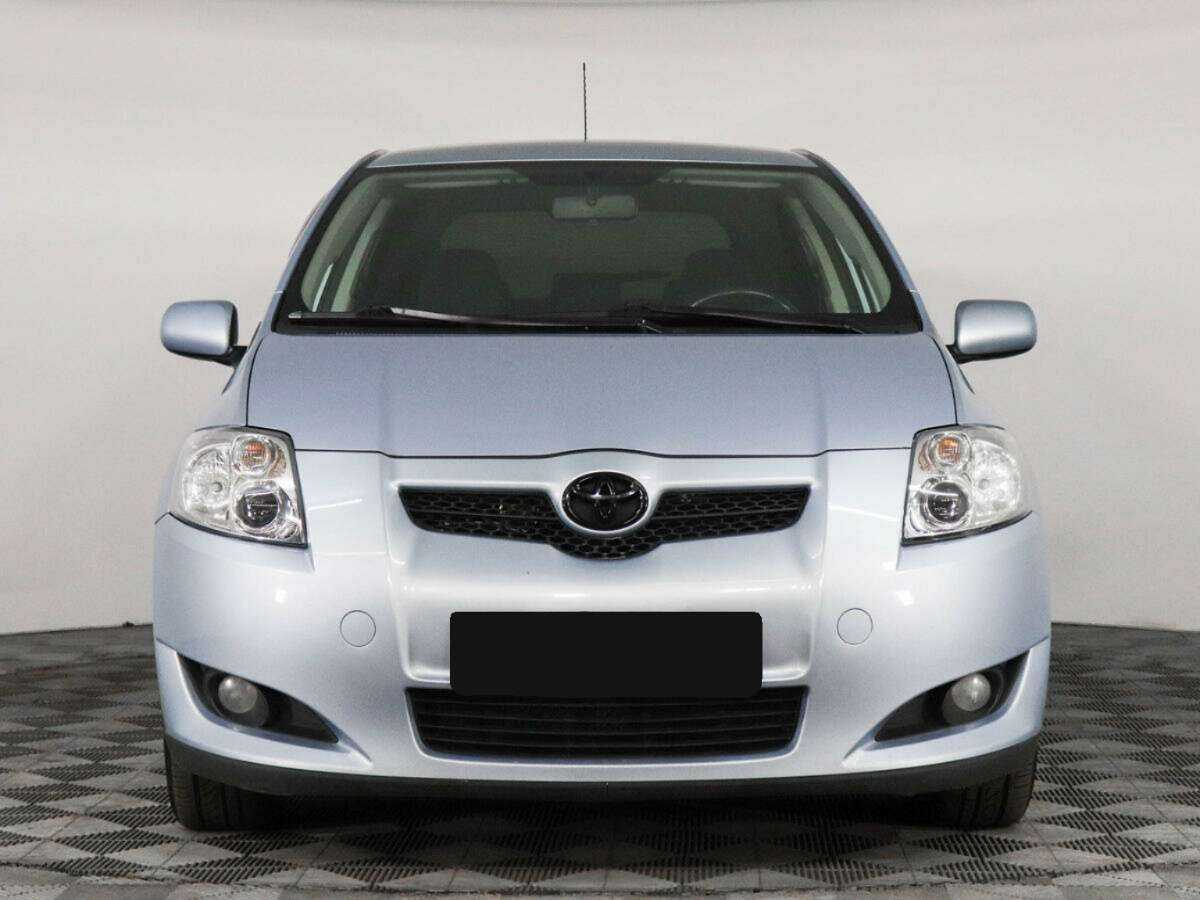 Toyota Auris с пробегом — 2007 год. Фото: #1