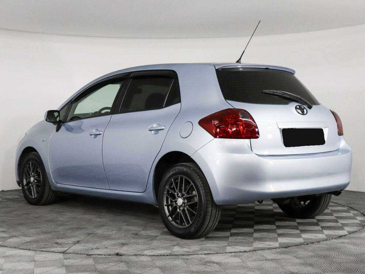 Toyota Auris с пробегом — 2007 год. Фото: #6