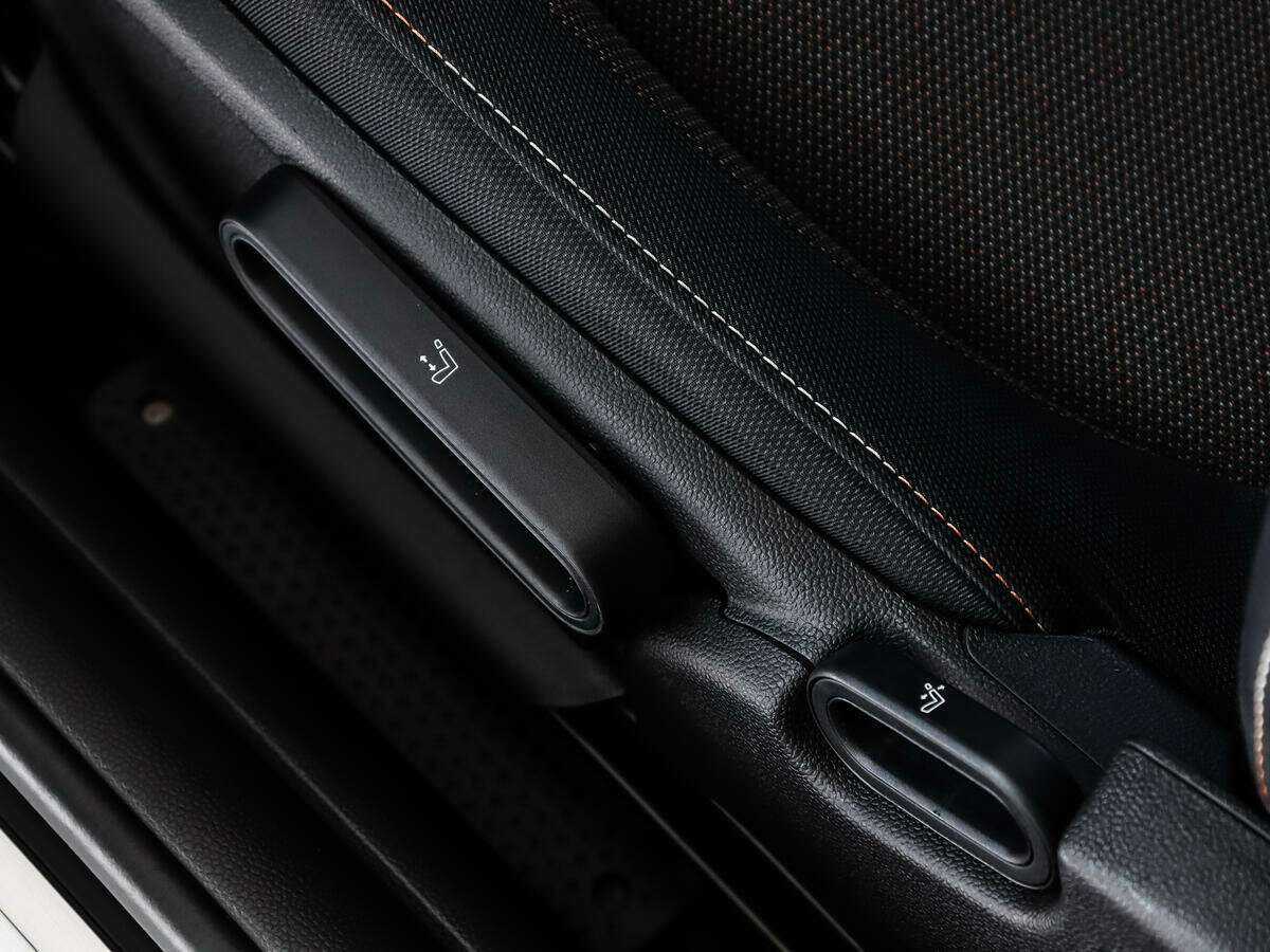 Mini Hatch с пробегом — 2020 год. Фото: #9