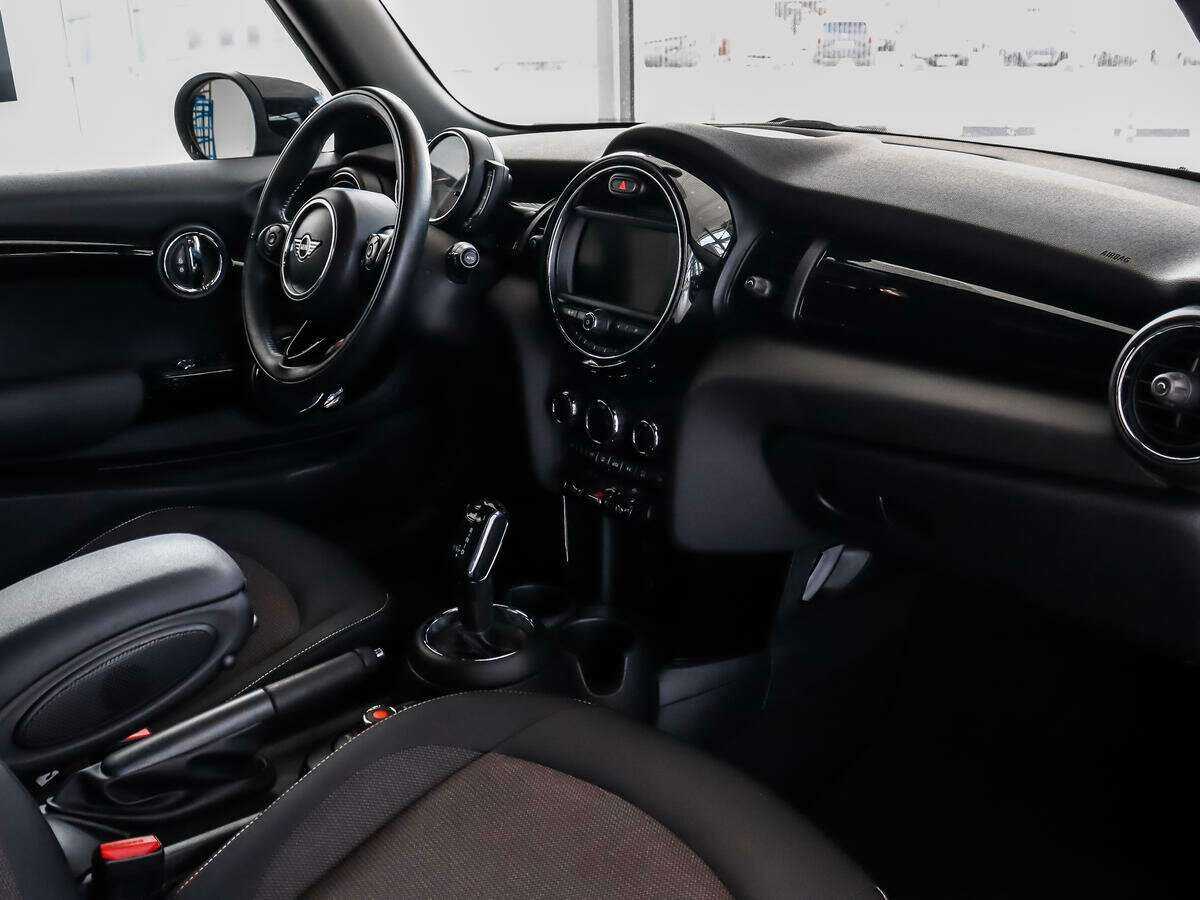 Mini Hatch с пробегом — 2020 год. Фото: #13