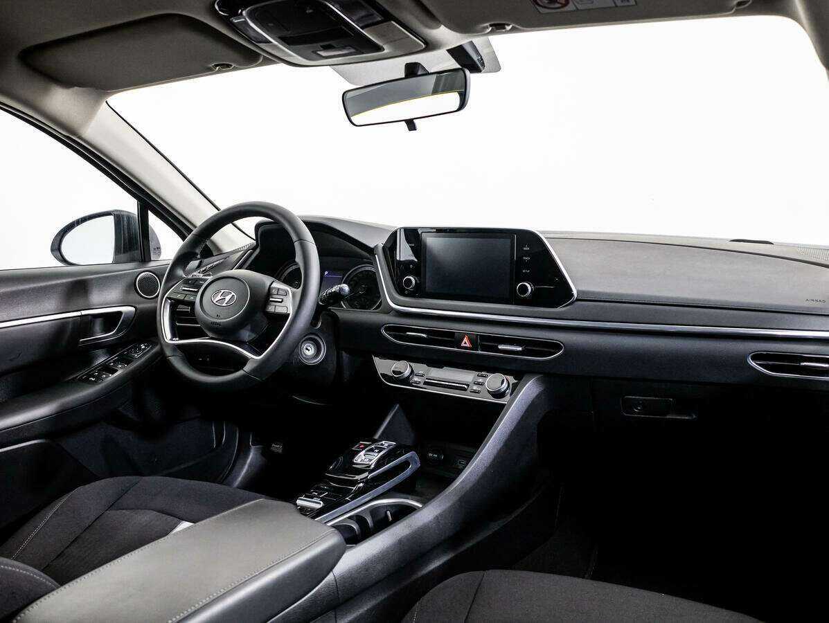 Hyundai Sonata с пробегом — 2020 год. Фото: #8