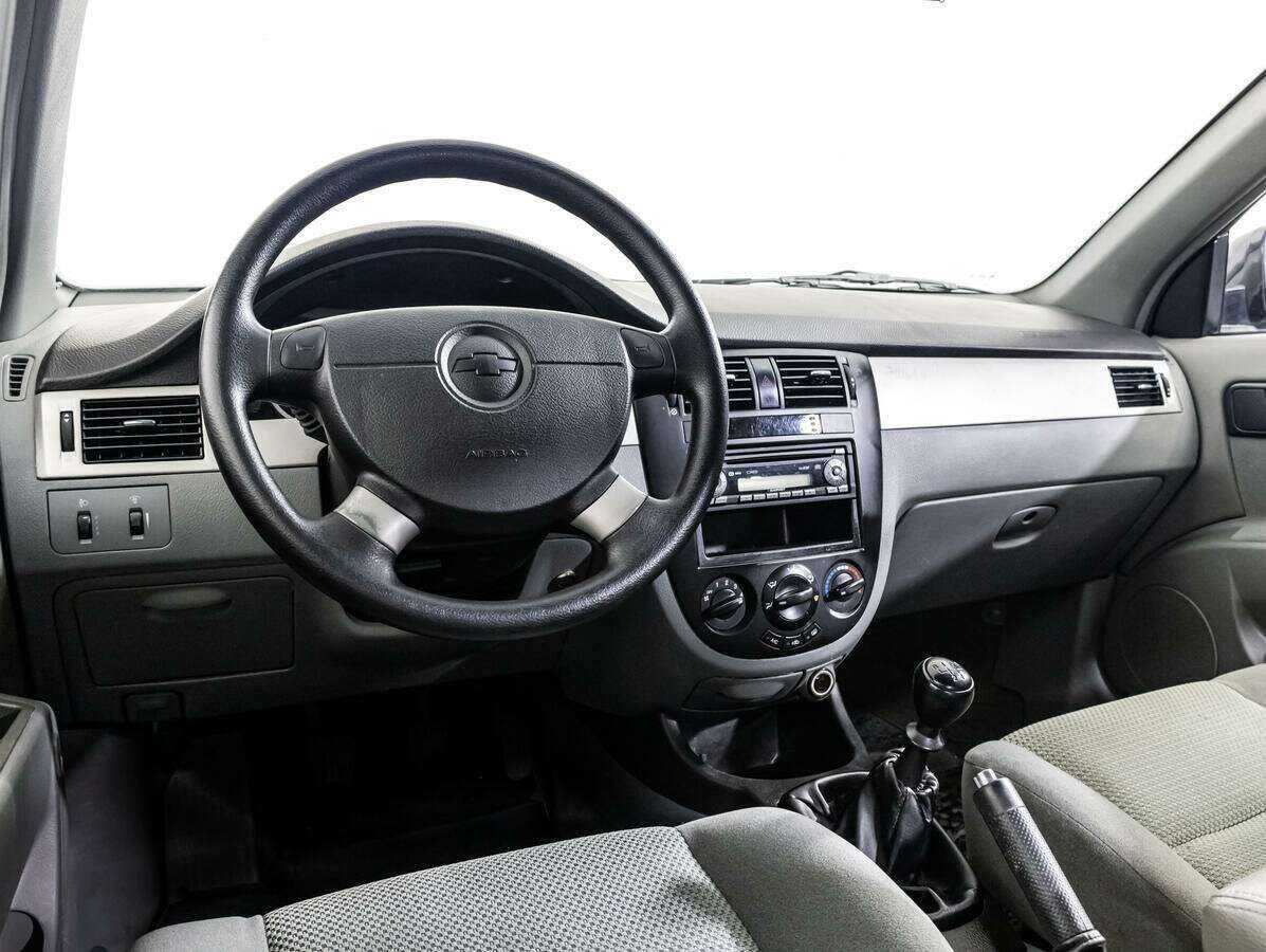 Chevrolet Lacetti с пробегом — 2011 год. Фото: #10