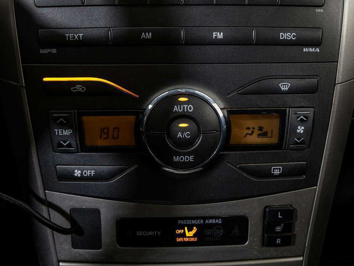 Toyota Corolla с пробегом — 2008 год. Фото: #13