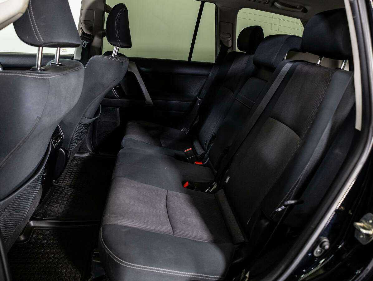 Toyota Land Cruiser Prado с пробегом — 2021 год. Фото: #7
