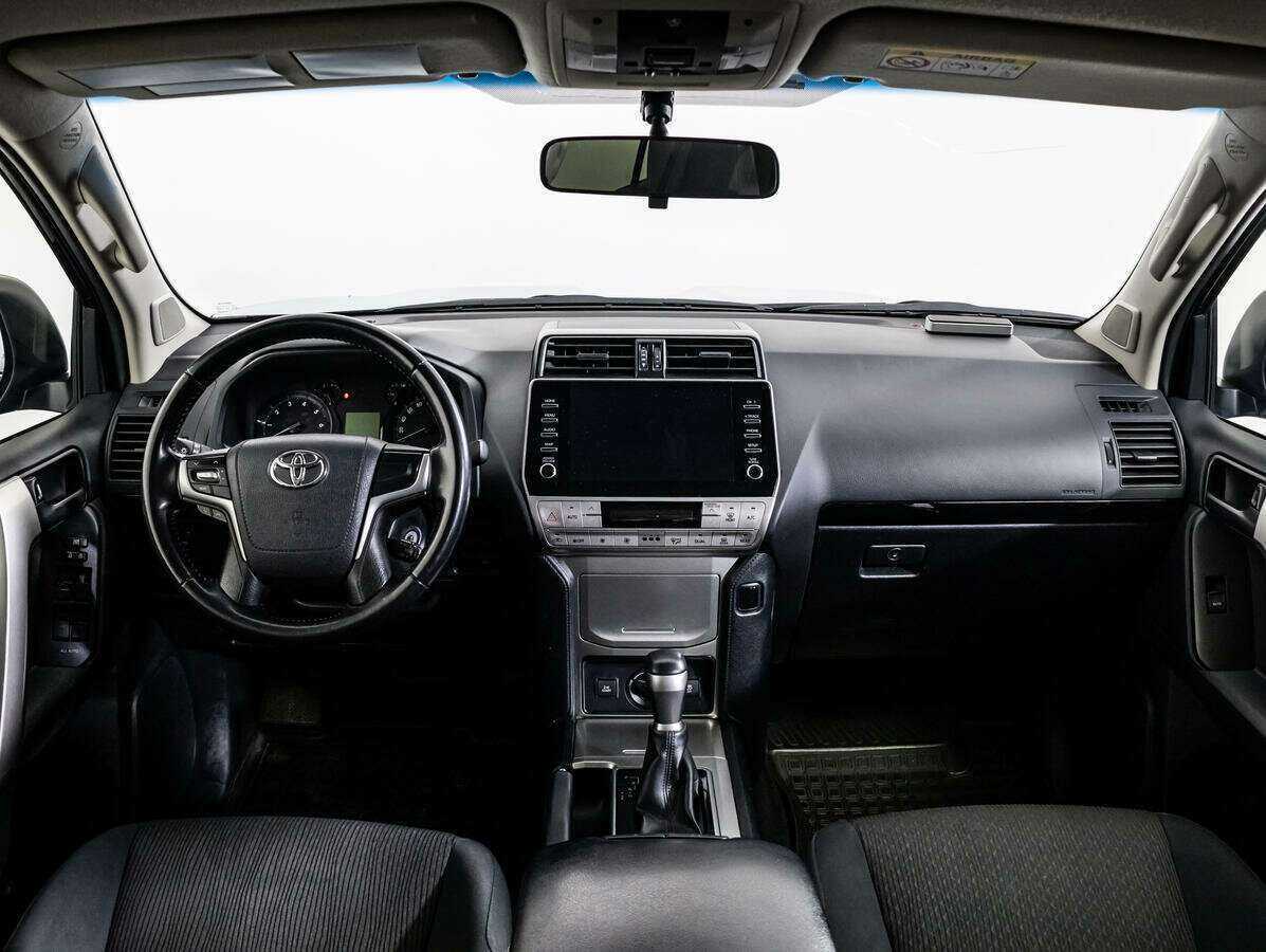 Toyota Land Cruiser Prado с пробегом — 2021 год. Фото: #10