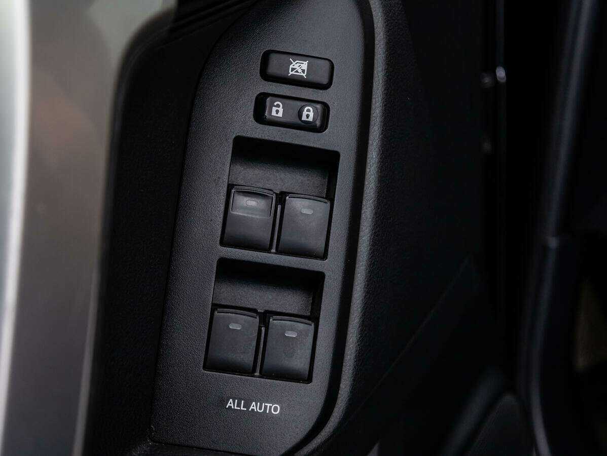 Toyota Land Cruiser Prado с пробегом — 2021 год. Фото: #13