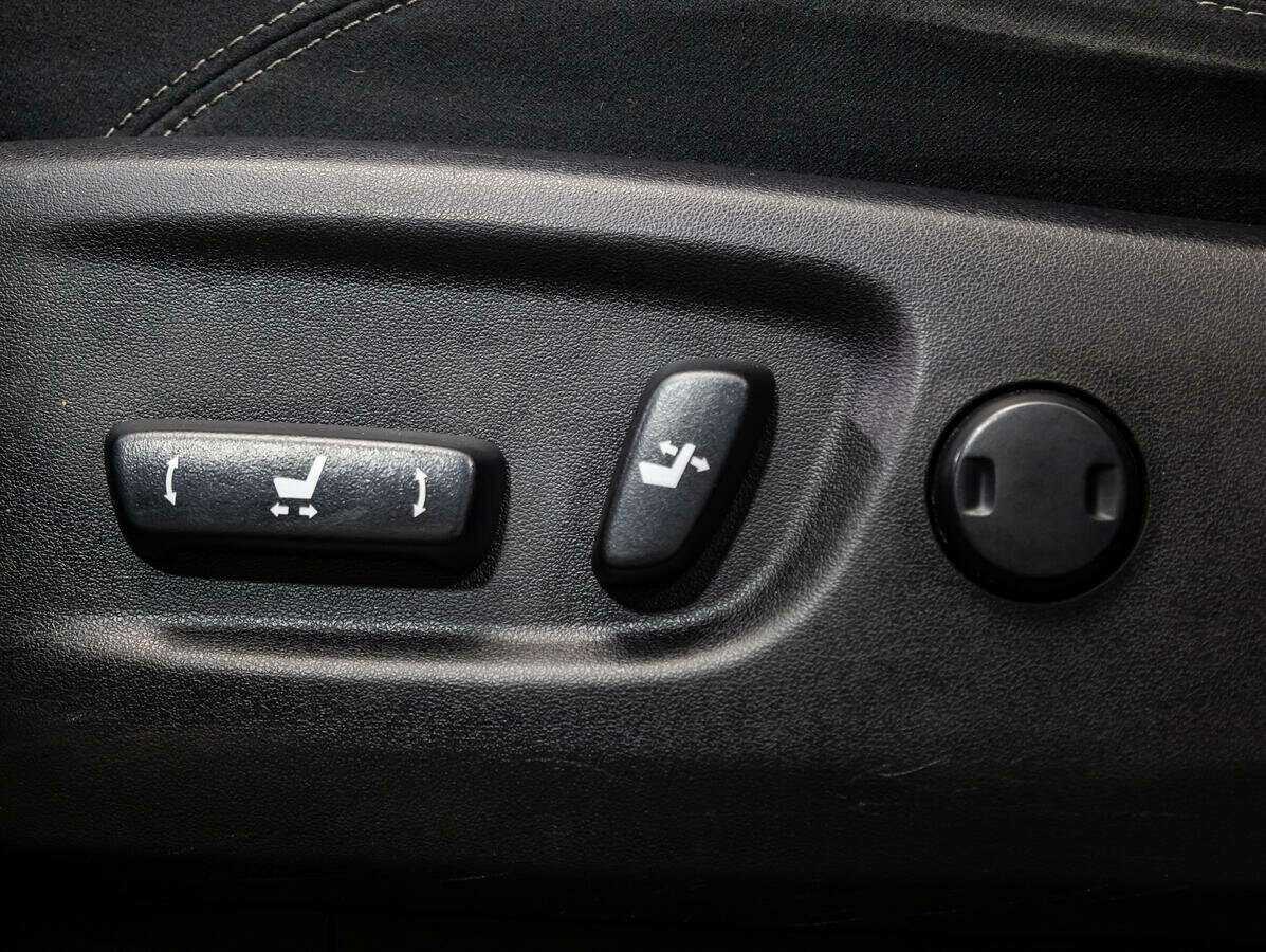 Toyota Land Cruiser Prado с пробегом — 2021 год. Фото: #14