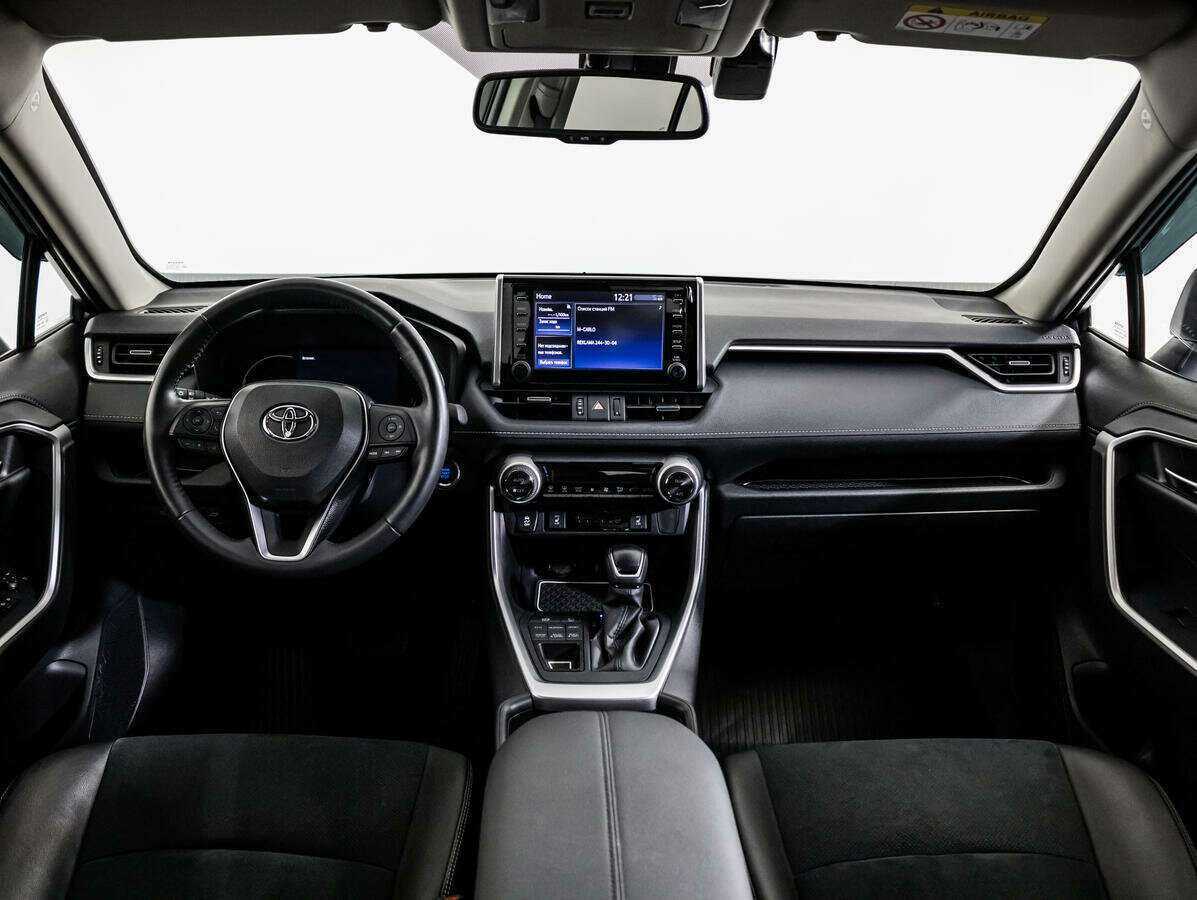 Toyota RAV4 с пробегом — 2020 год. Фото: #10