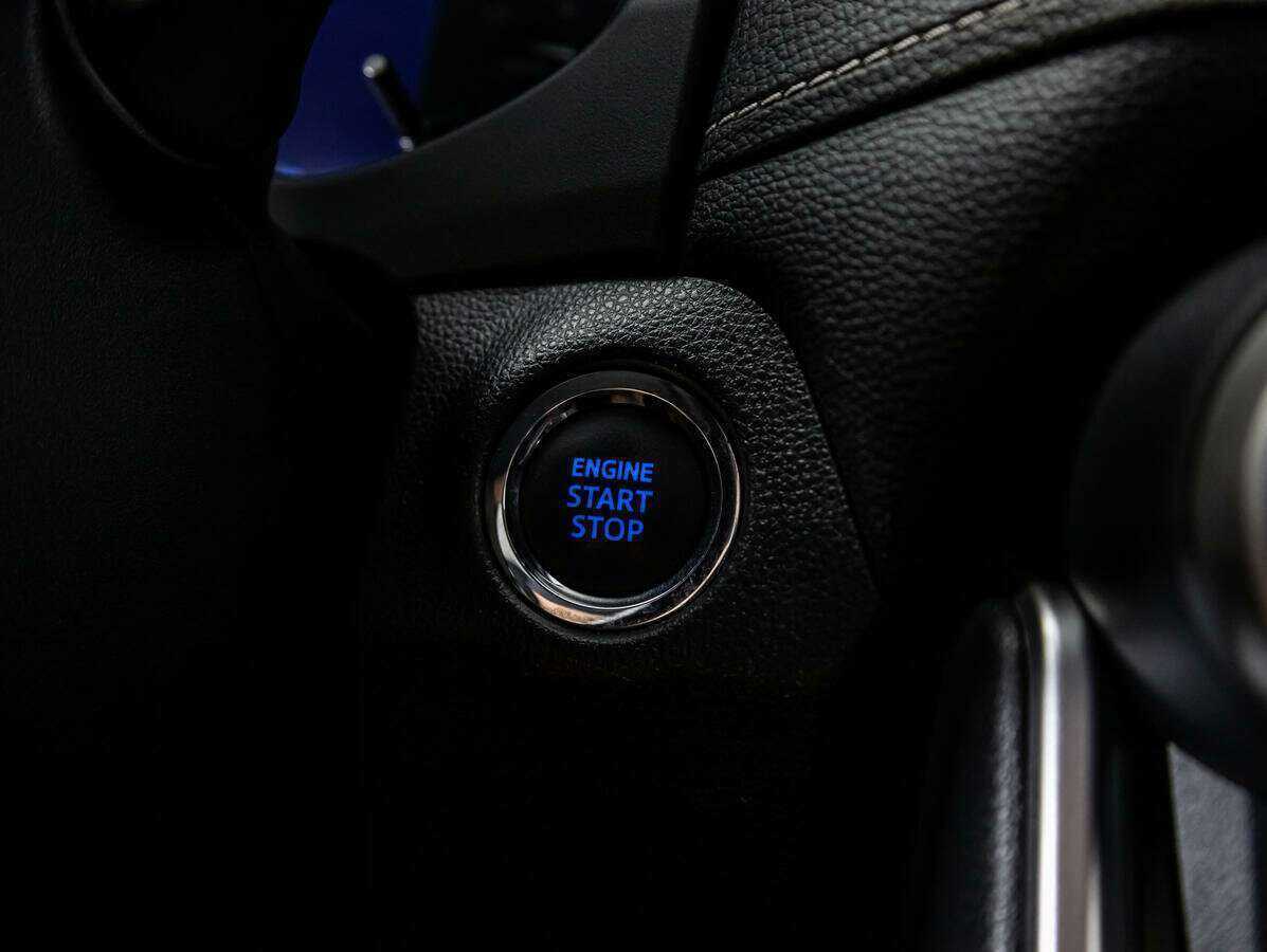 Toyota RAV4 с пробегом — 2020 год. Фото: #16