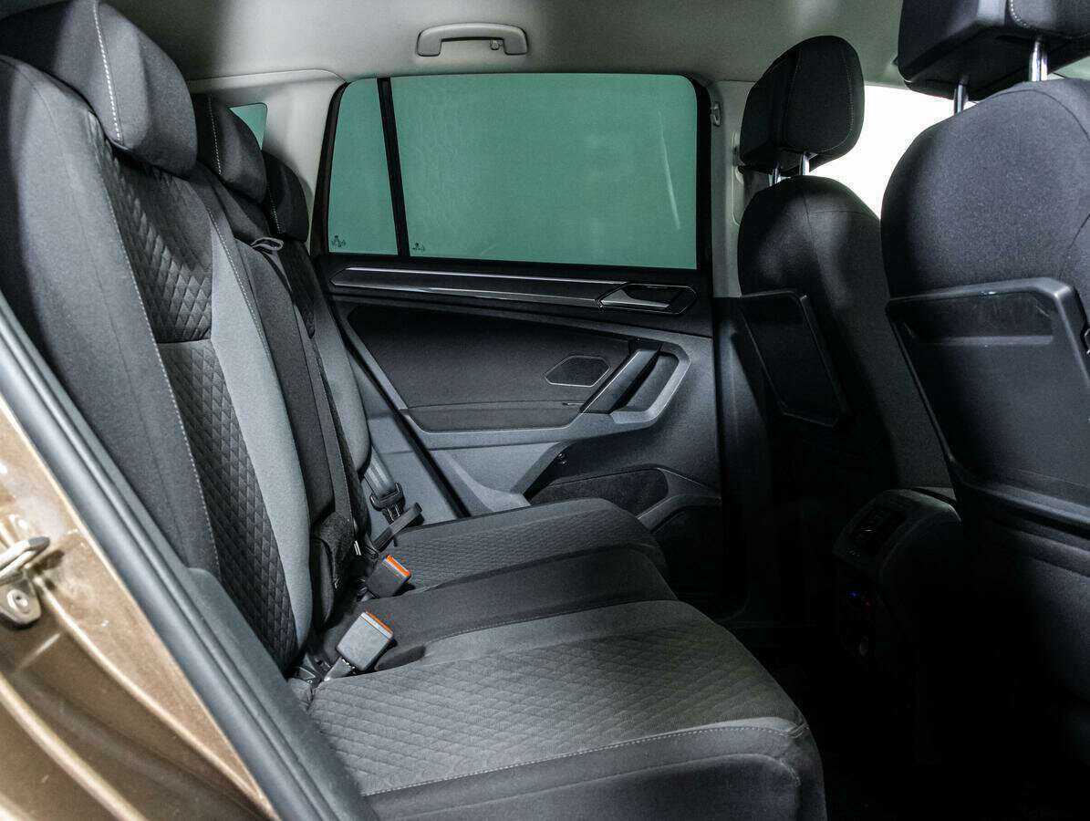Volkswagen Tiguan с пробегом — 2017 год. Фото: #12