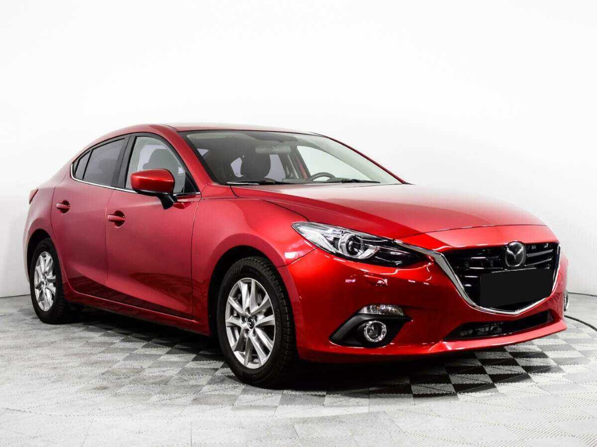 Mazda 3 с пробегом — 2015 год. Фото: #2