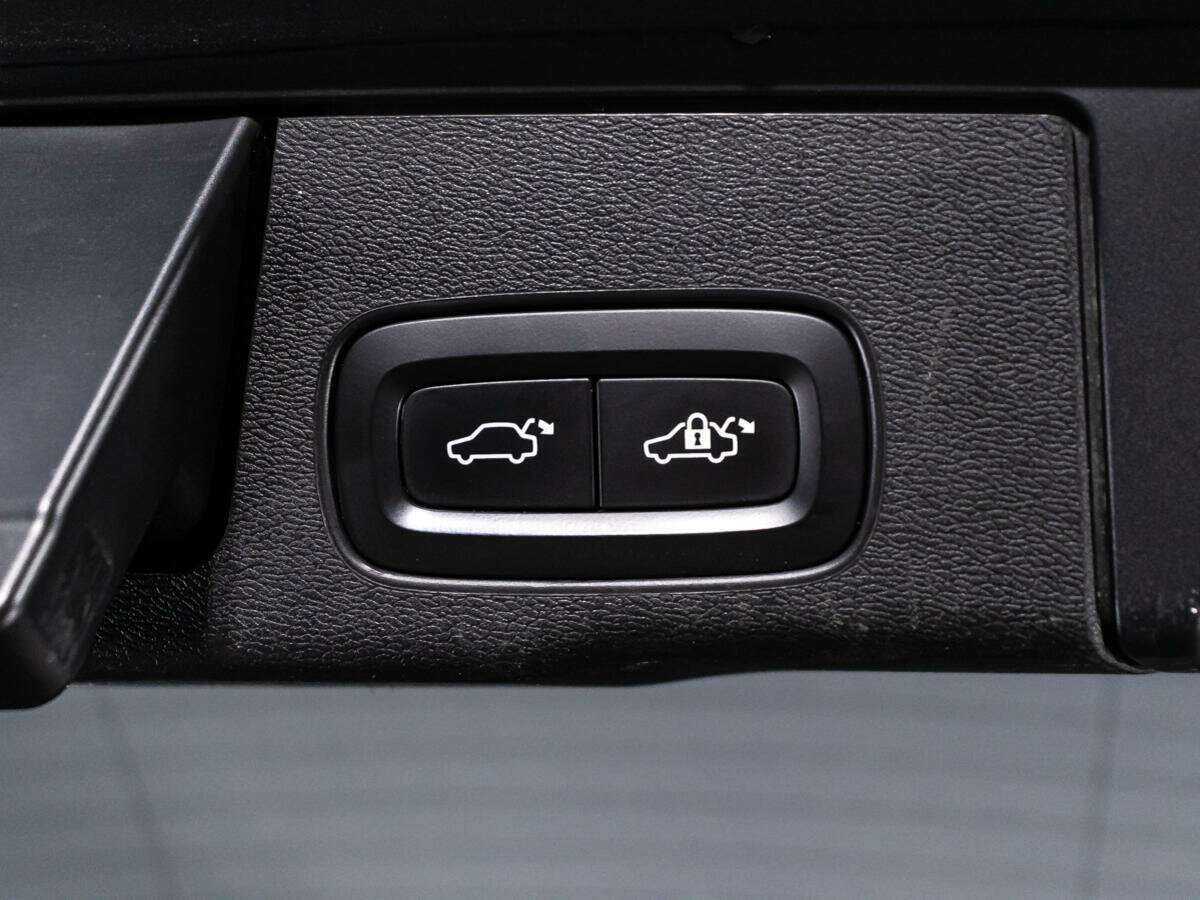 Volvo XC60 с пробегом — 2018 год. Фото: #15