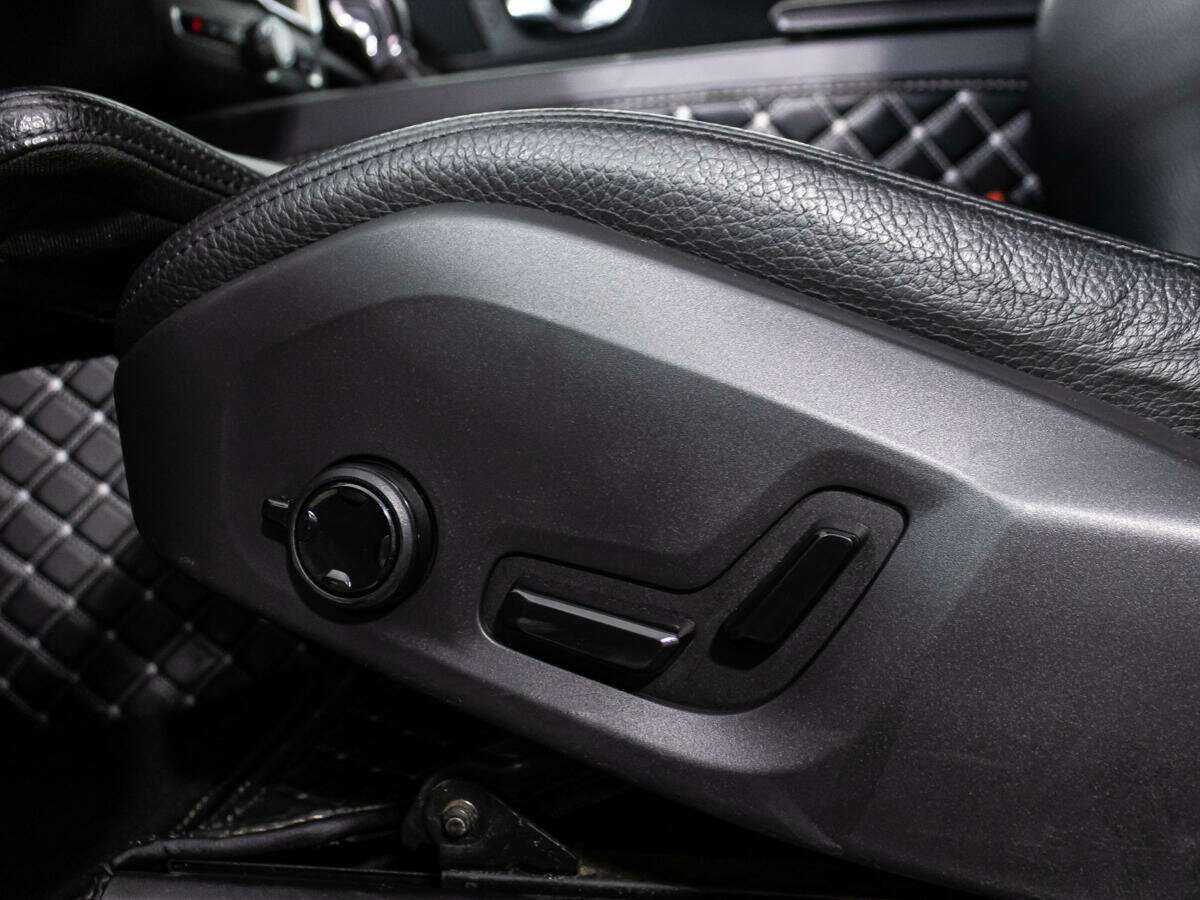 Volvo XC60 с пробегом — 2018 год. Фото: #16