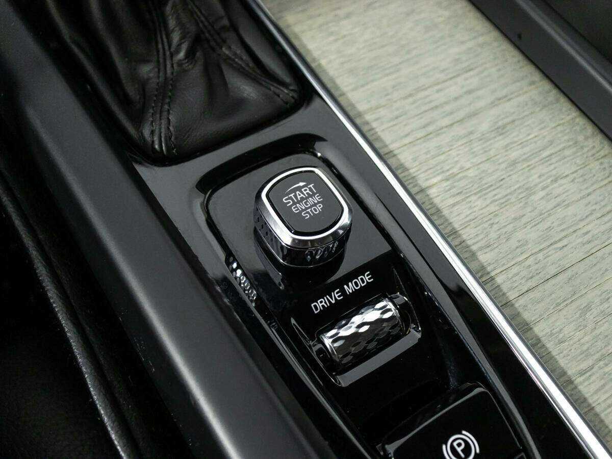 Volvo XC60 с пробегом — 2018 год. Фото: #19