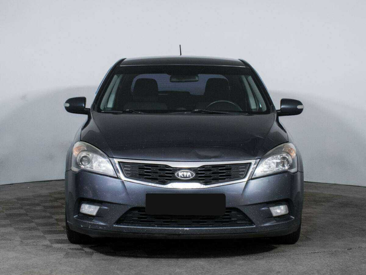 Kia Ceed с пробегом — 2011 год. Фото: #1