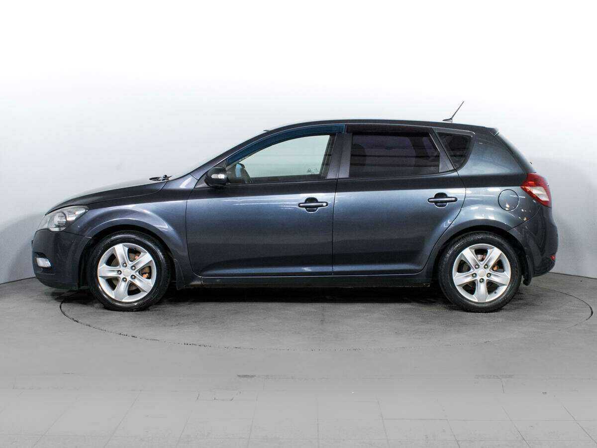 Kia Ceed с пробегом — 2011 год. Фото: #7