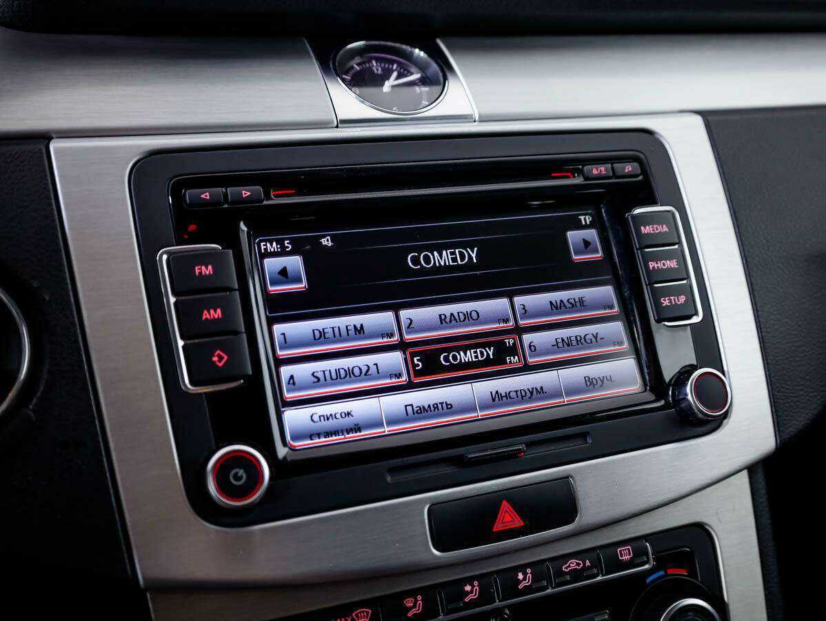 Volkswagen Passat с пробегом — 2011 год. Фото: #13