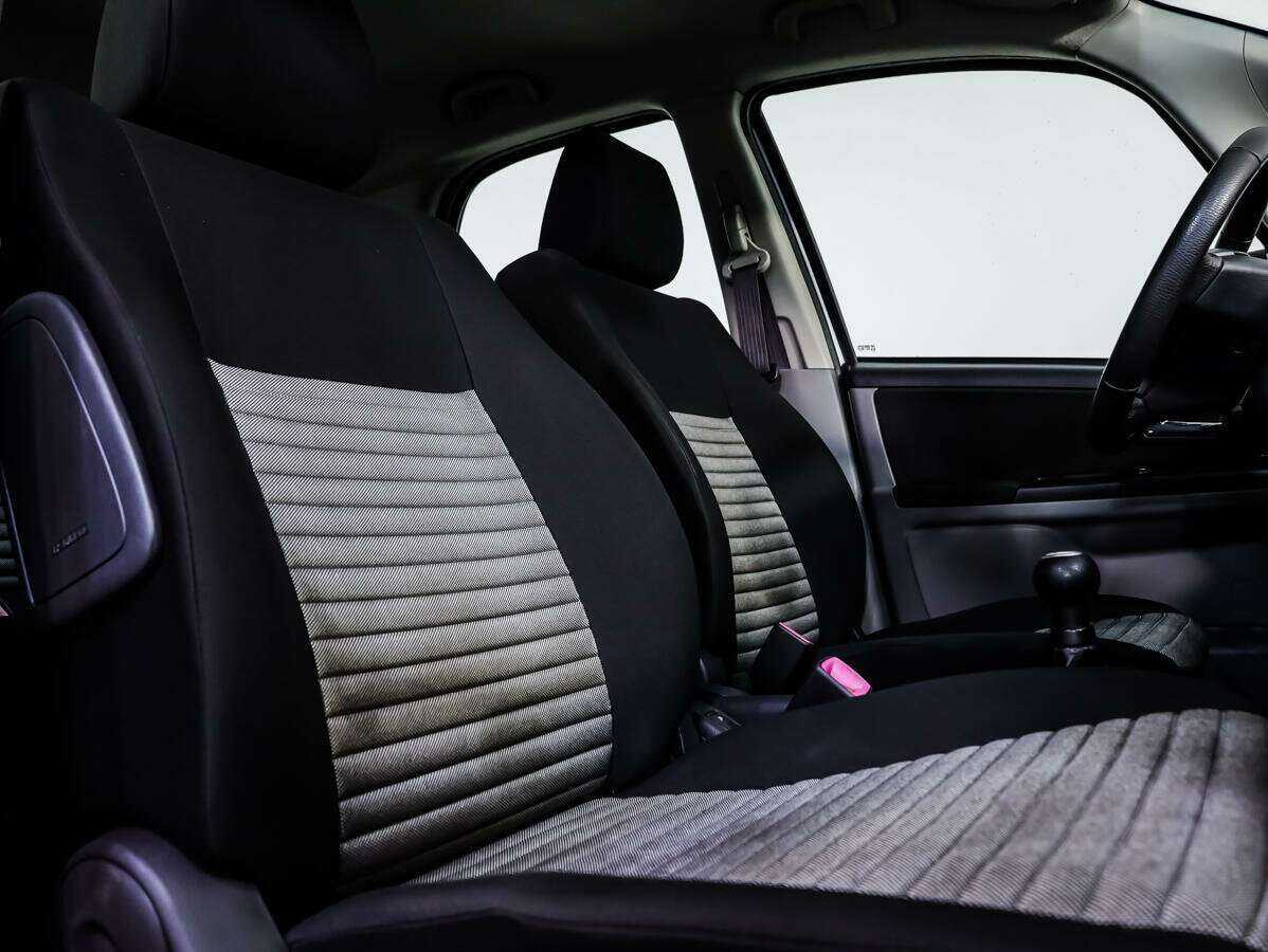 Suzuki SX4 с пробегом — 2011 год. Фото: #9