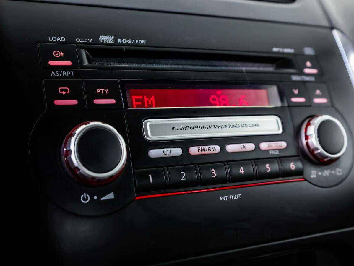 Suzuki SX4 с пробегом — 2011 год. Фото: #11