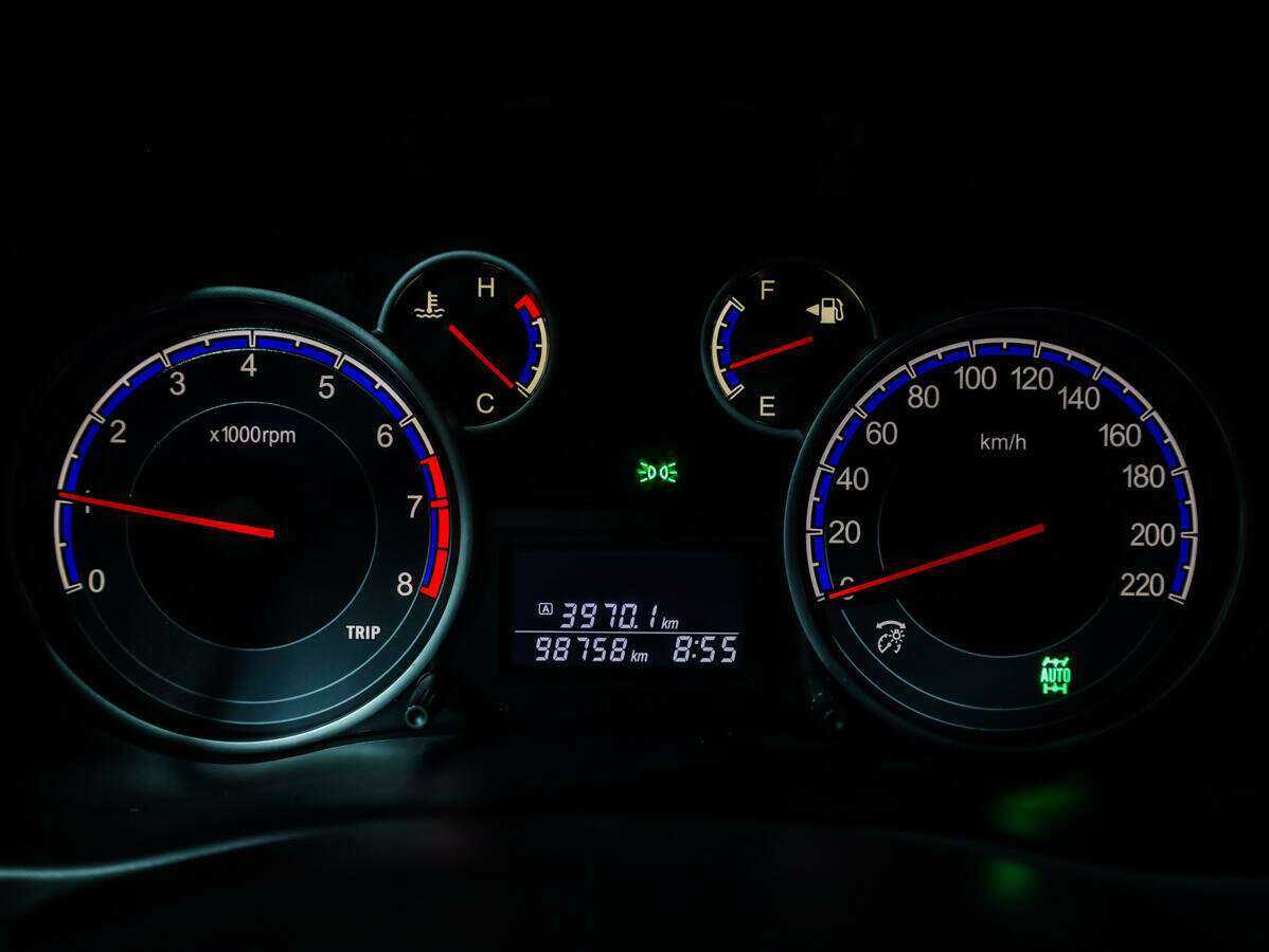 Suzuki SX4 с пробегом — 2011 год. Фото: #15