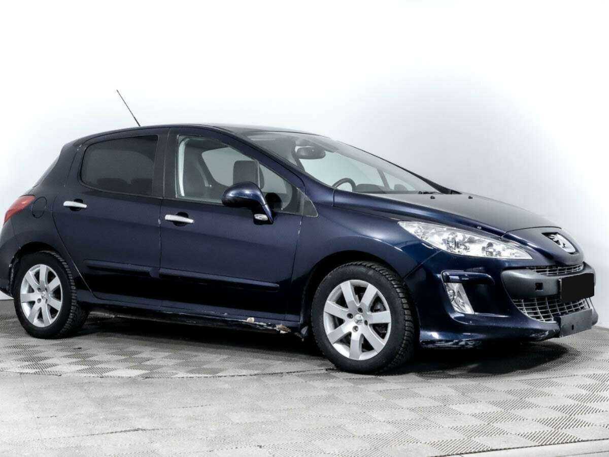 Peugeot 308 с пробегом — 2010 год. Фото: #1