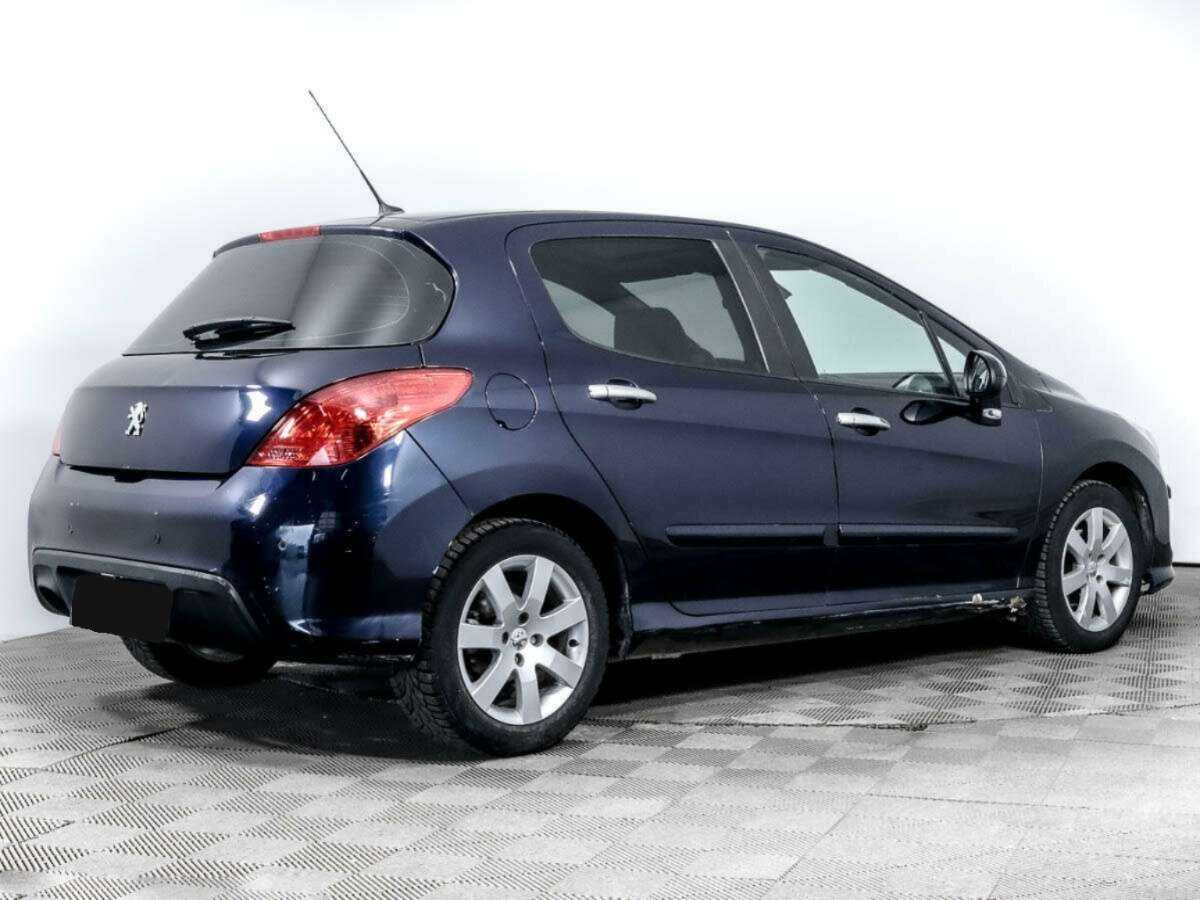 Peugeot 308 с пробегом — 2010 год. Фото: #2