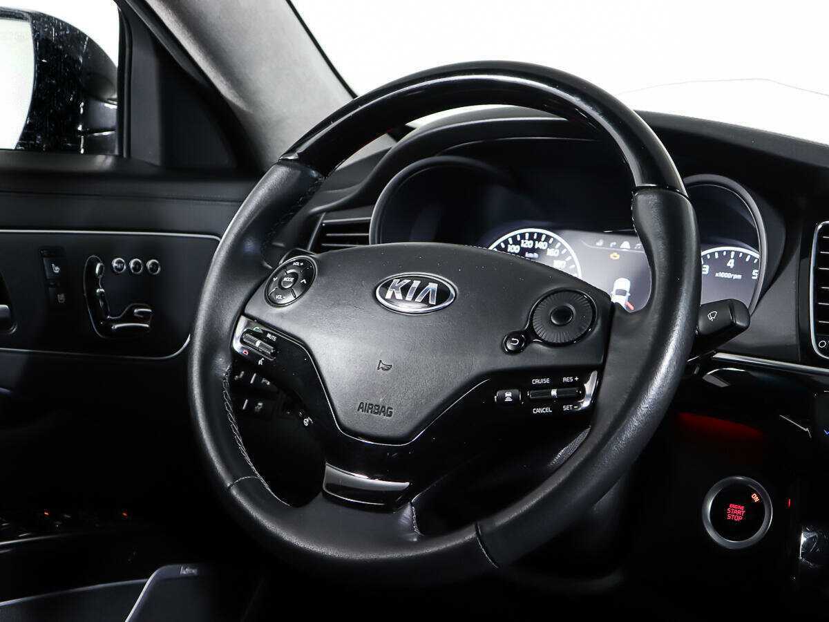 Kia Quoris с пробегом — 2015 год. Фото: #11