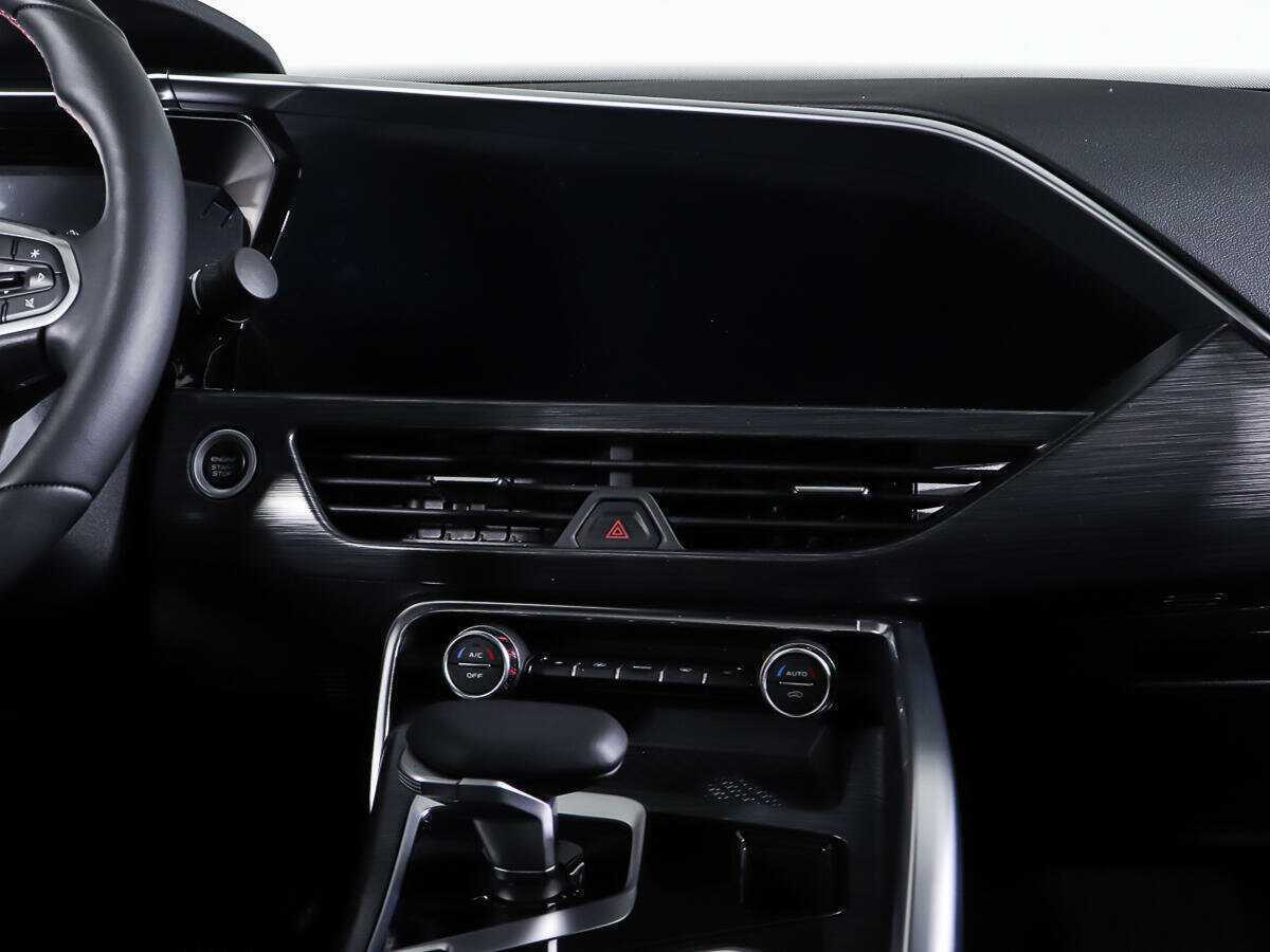 Geely Tugella с пробегом — 2023 год. Фото: #11