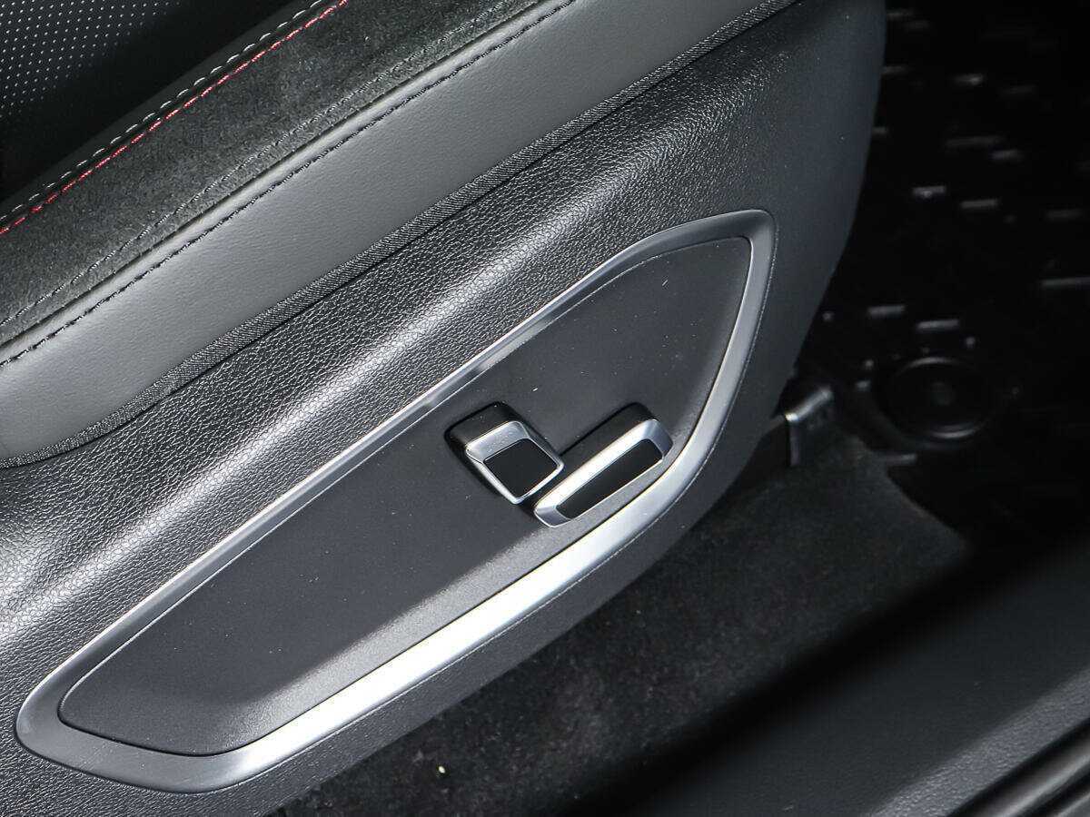 Geely Tugella с пробегом — 2023 год. Фото: #18