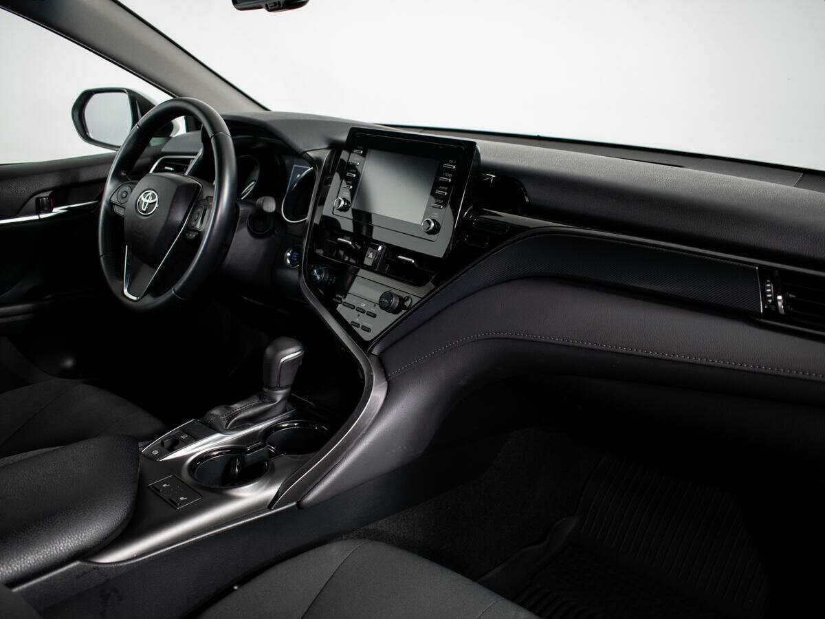 Toyota Camry с пробегом — 2021 год. Фото: #5