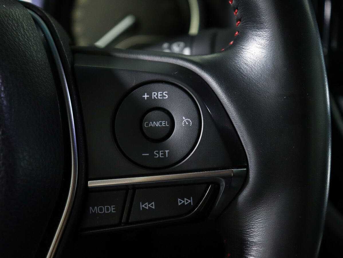 Toyota Camry с пробегом — 2021 год. Фото: #16