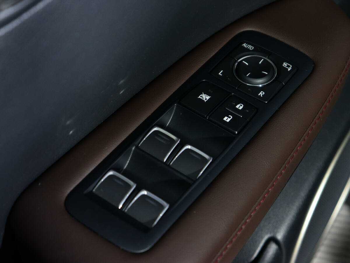 Lexus RX с пробегом — 2018 год. Фото: #14