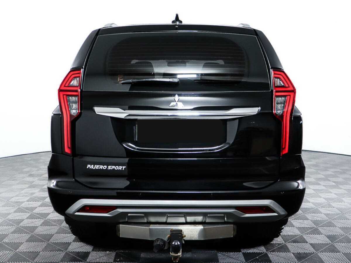 Mitsubishi Pajero Sport с пробегом — 2021 год. Фото: #4