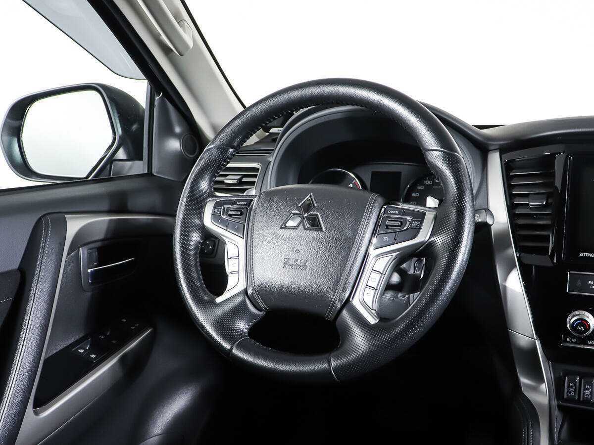 Mitsubishi Pajero Sport с пробегом — 2021 год. Фото: #10