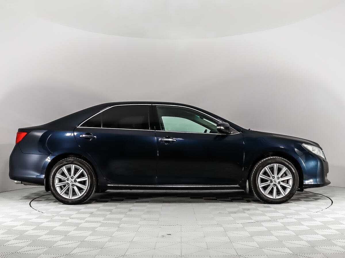 Toyota Camry с пробегом — 2014 год. Фото: #3