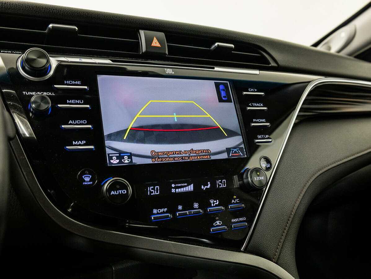 Toyota Camry с пробегом — 2020 год. Фото: #13